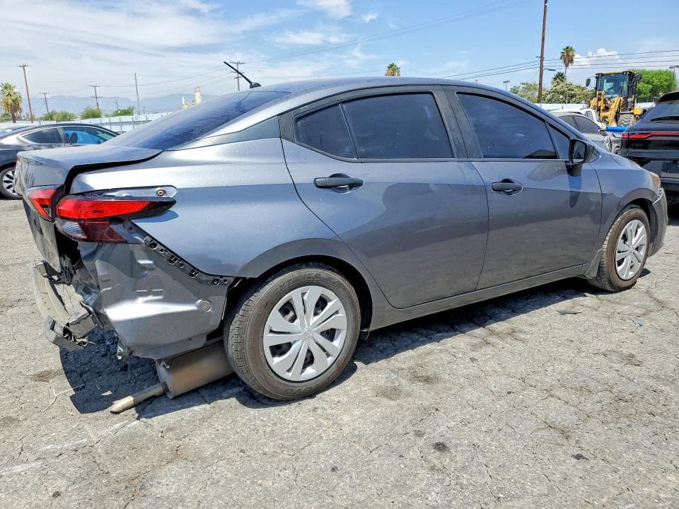 2020 NISSAN VERSA S 3