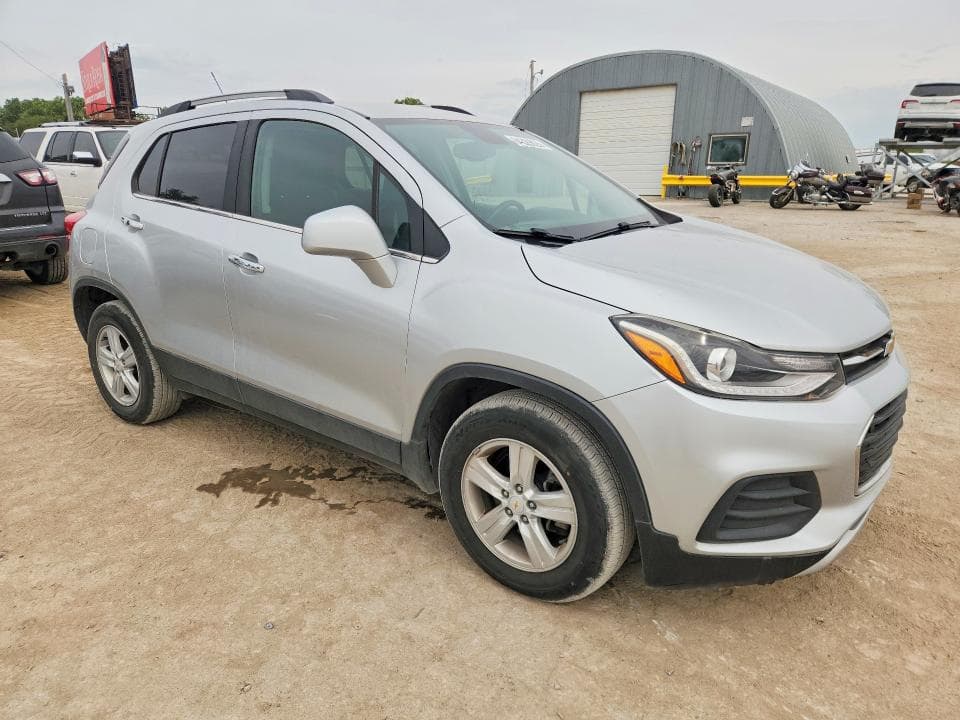 2018 CHEVROLET TRAX 1LT 4