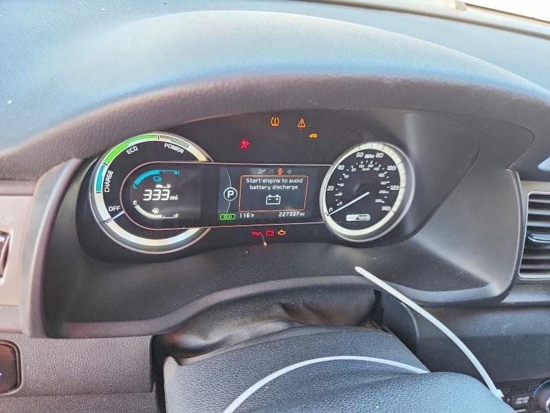 2017 KIA NIRO FE 9