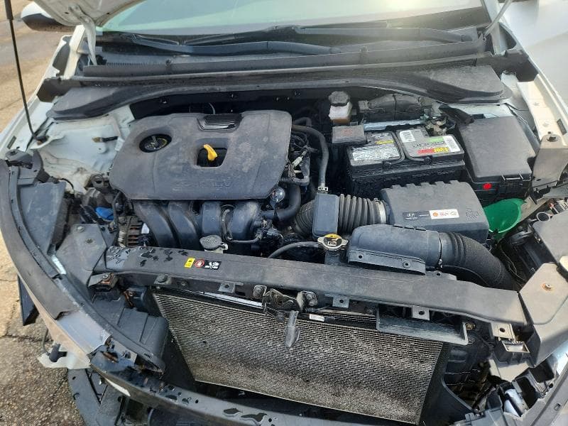 2019 HYUNDAI ELANTRA SE 11