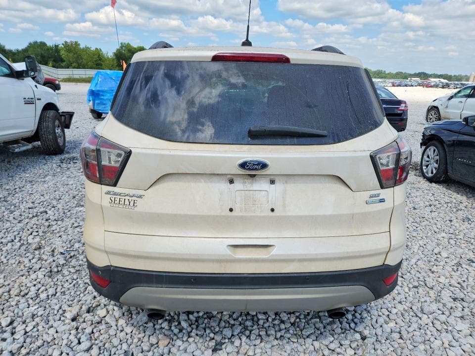 2017 FORD ESCAPE SE 6