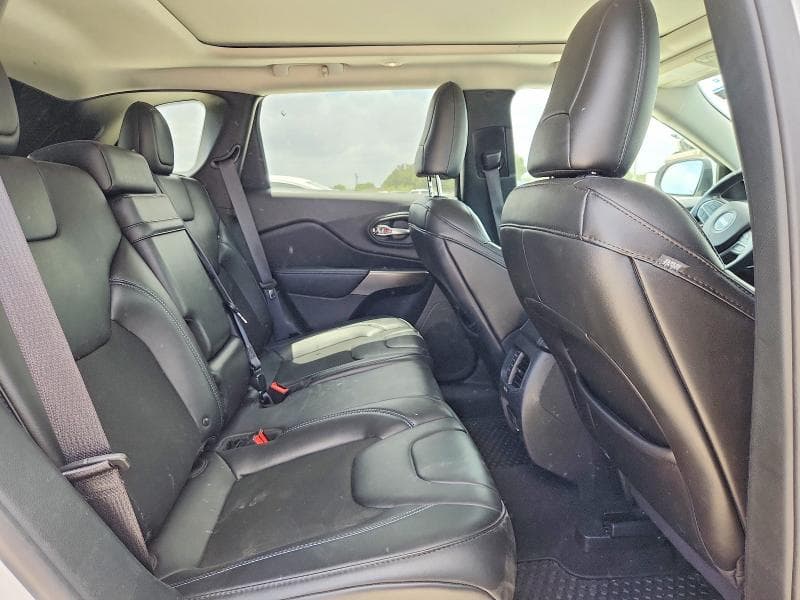 2019 JEEP CHEROKEE LATITUDE PLUS 11