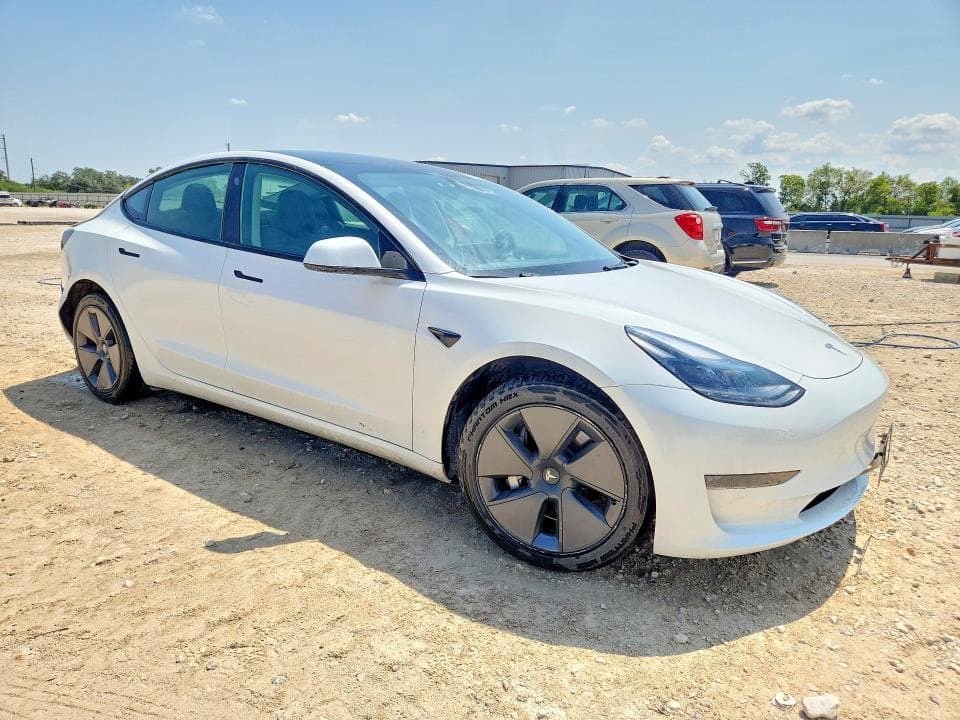 2023 TESLA MODEL 3 4