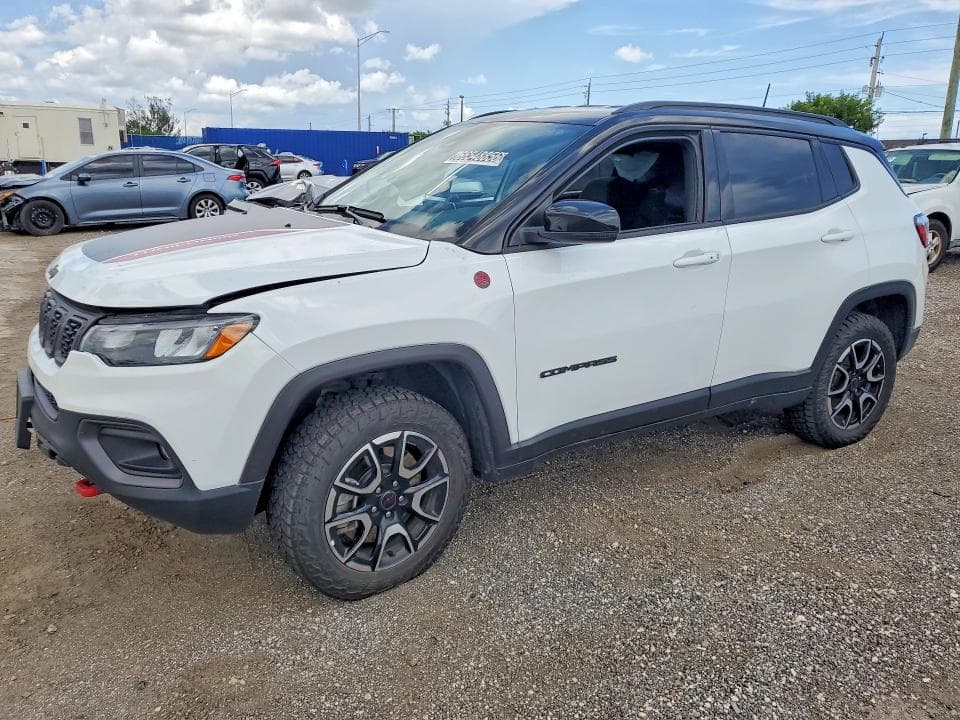 2025 JEEP COMPASS TRAILHAWK - 1