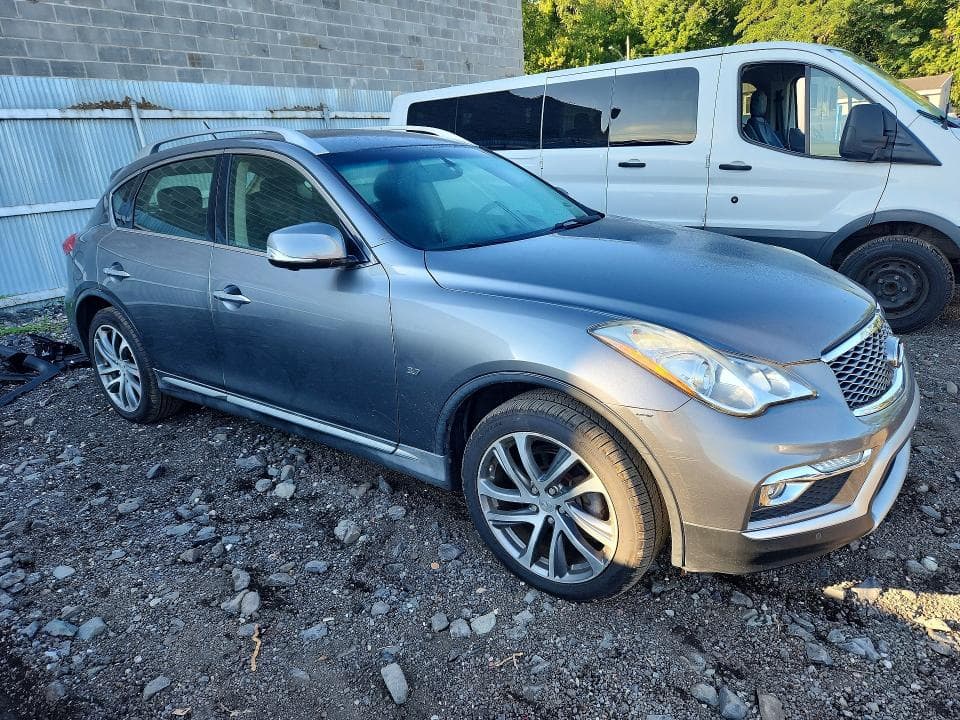 2017 INFINITI QX50 BASE 4