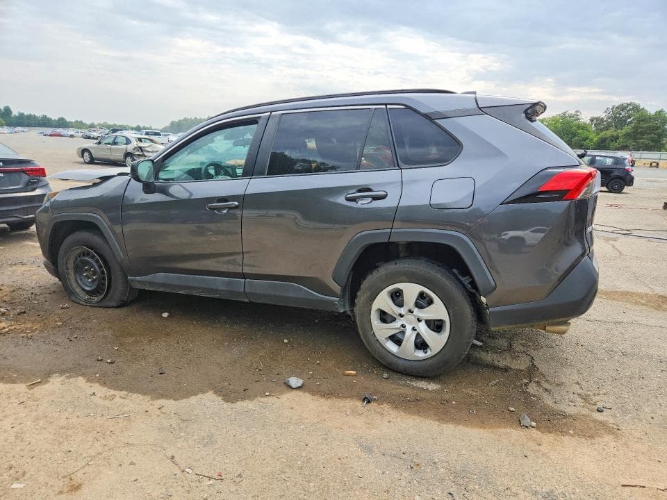 2020 TOYOTA RAV4 LE 2