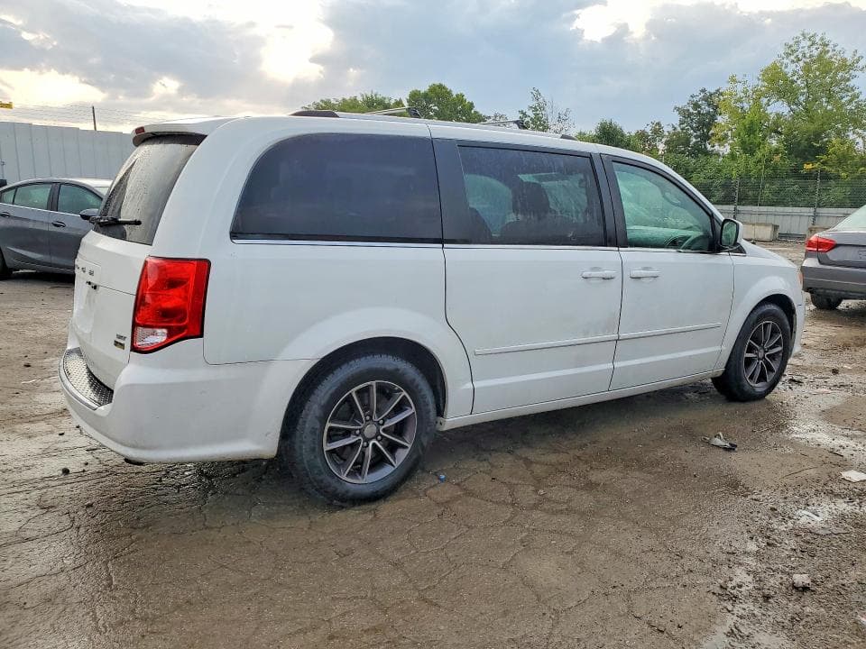 2017 DODGE GRAND CARAVAN SXT 3