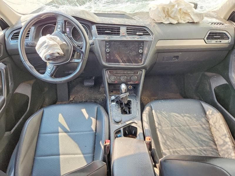 2021 VOLKSWAGEN TIGUAN SE 8