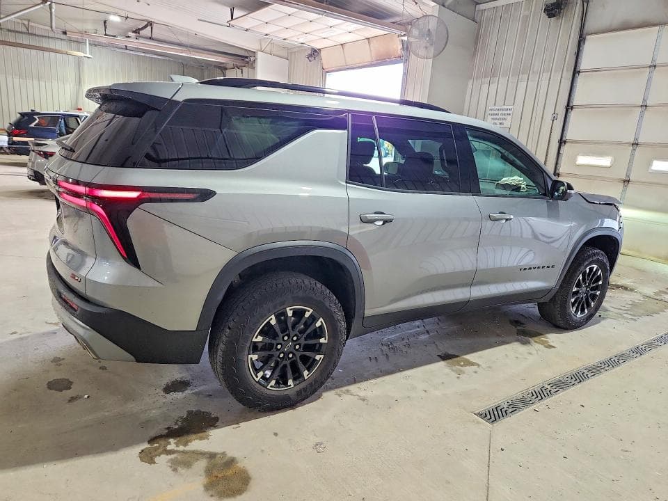 2024 CHEVROLET TRAVERSE LT Z71 3
