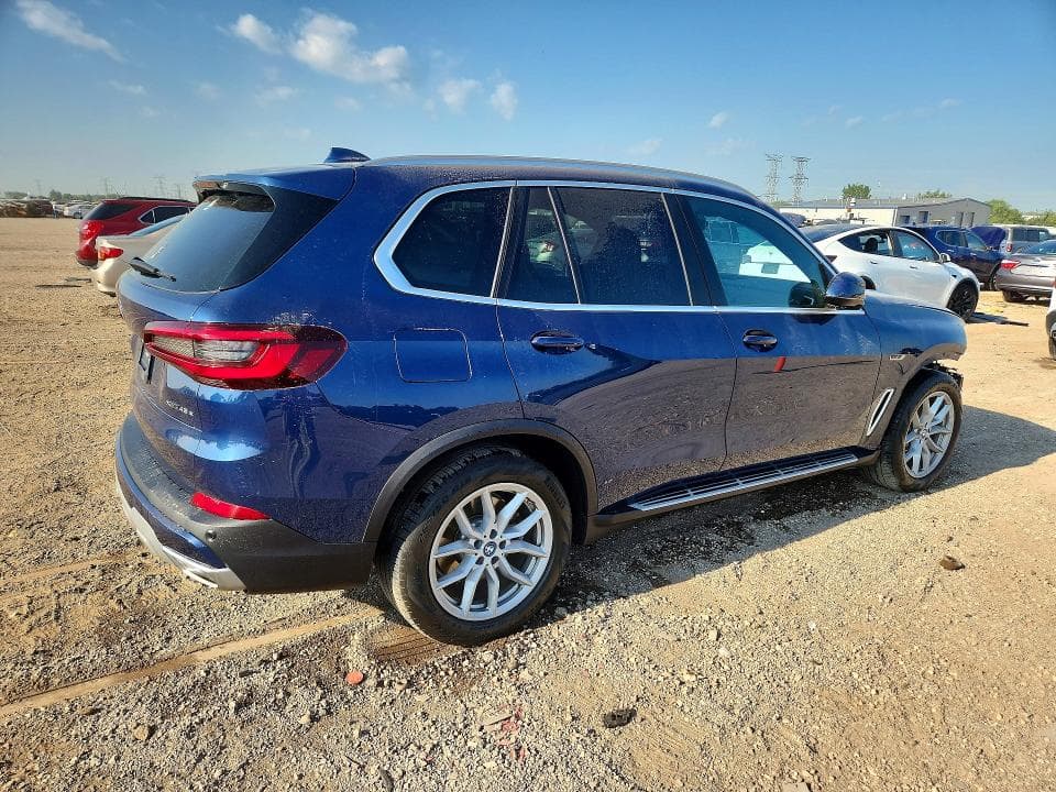 2023 BMW X5 XDRIVE45E 3