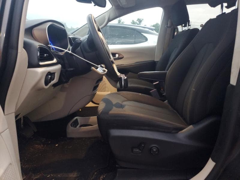 2017 CHRYSLER PACIFICA LX 7