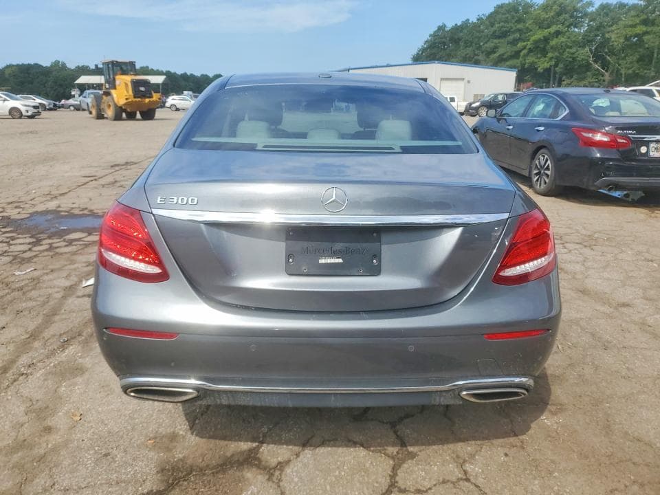 2017 MERCEDES-BENZ E 300 6