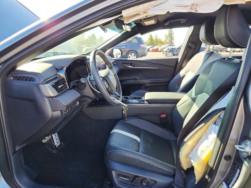 2025 TOYOTA CAMRY SE 7