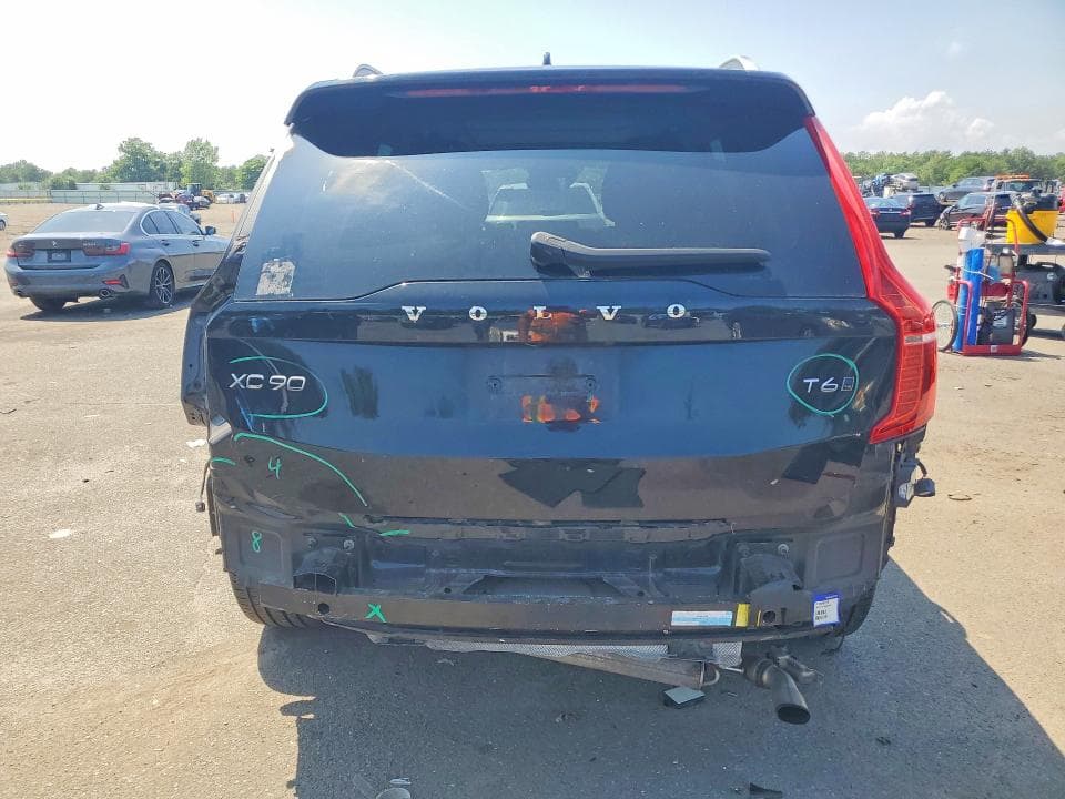 2017 VOLVO XC90 T6 6