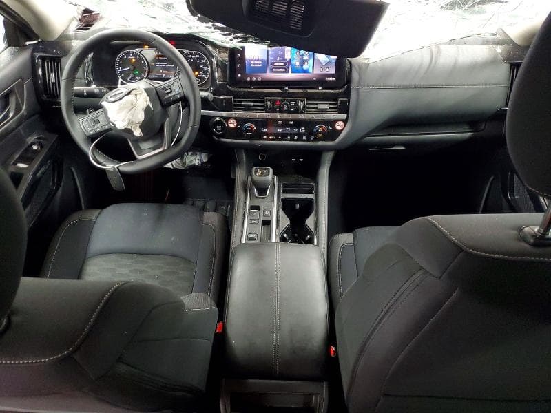 2026 NISSAN PATHFINDER SV 8
