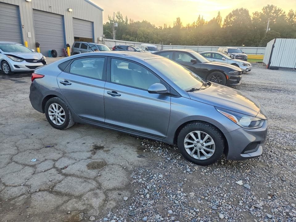 2018 HYUNDAI ACCENT SEL 4