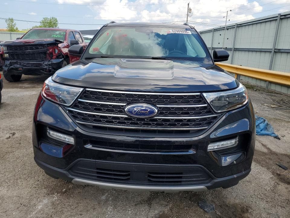2021 FORD EXPLORER XLT 5