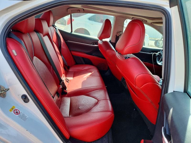 2019 TOYOTA CAMRY XSE 10