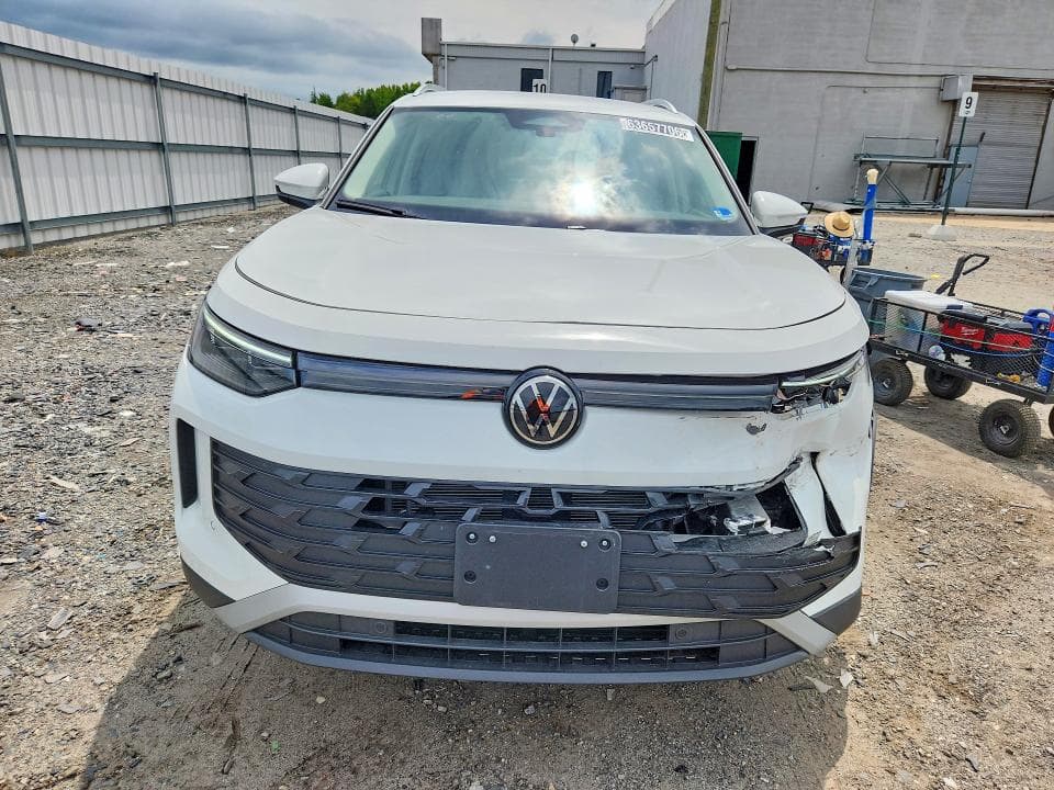 2026 VOLKSWAGEN TIGUAN SE 5