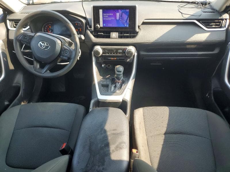 2024 TOYOTA RAV4 LE 8