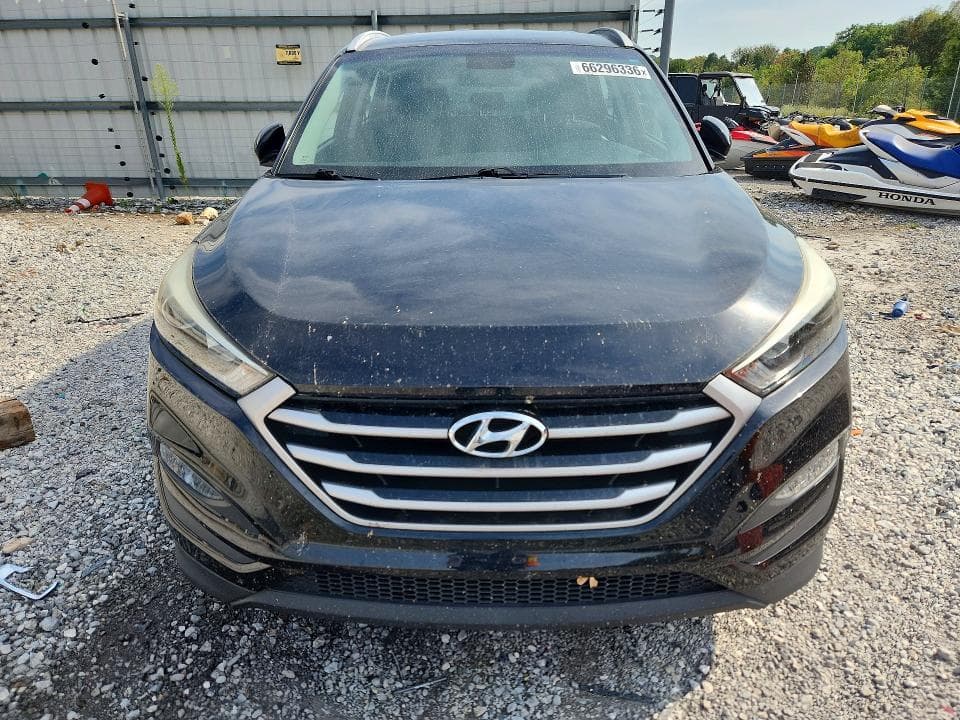 2017 HYUNDAI TUCSON SE 5