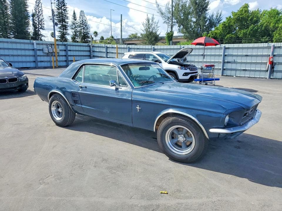 1967 FORD MUSTANG 4