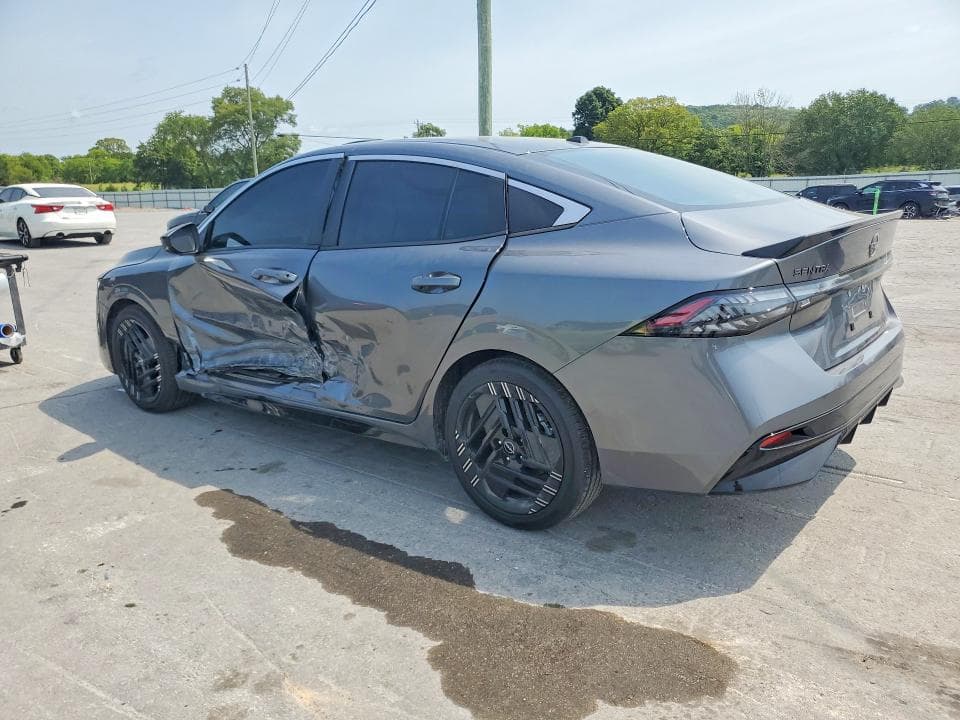 2026 NISSAN SENTRA SR 2