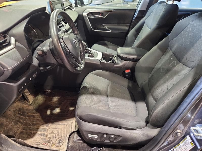 2021 TOYOTA RAV4 XLE 7
