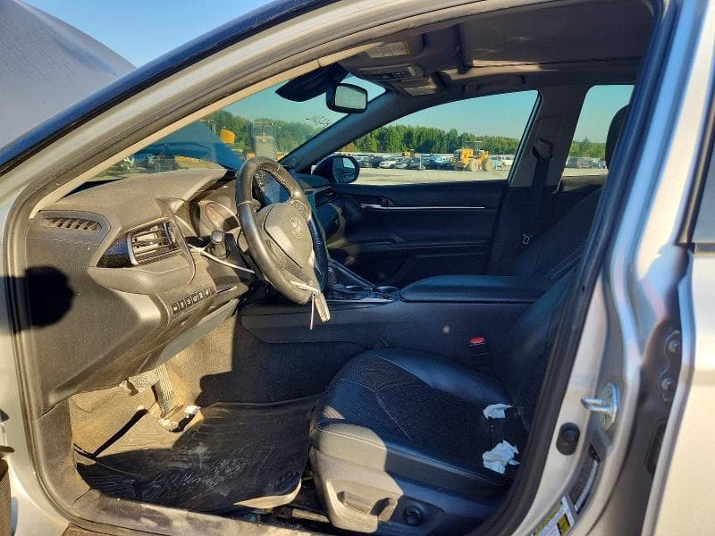 2022 TOYOTA CAMRY XSE V6 7