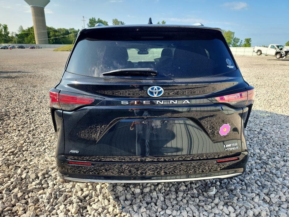 2024 TOYOTA SIENNA LIMITED 7-PASSENGER 6
