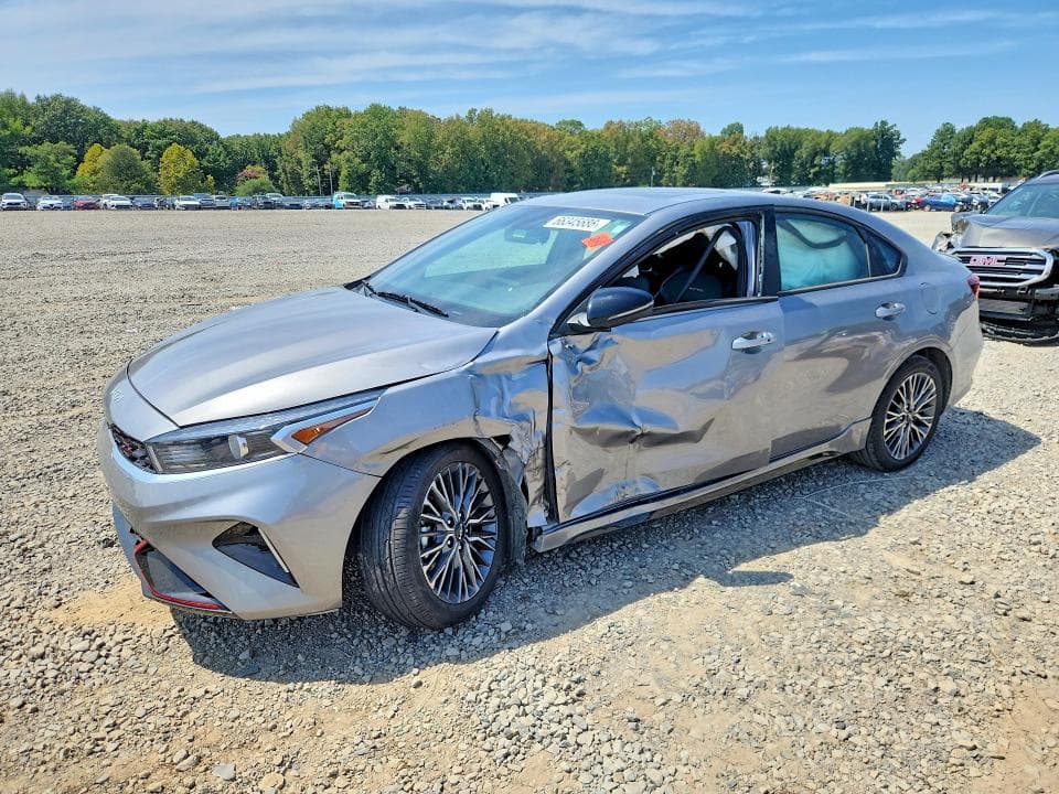 2024 KIA FORTE GT LINE