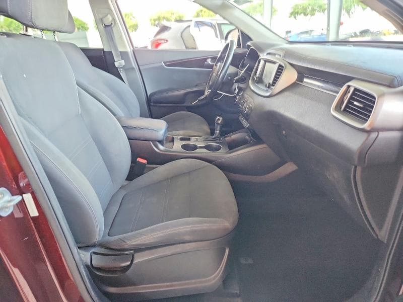 2017 KIA SORENTO LX 7