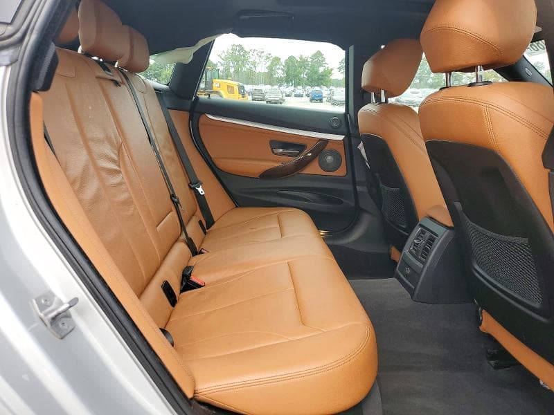2019 BMW 330XI GT 10