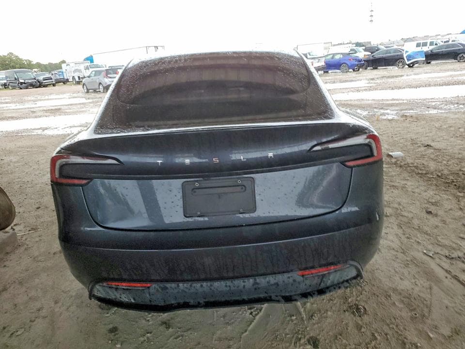 2024 TESLA MODEL 3 6