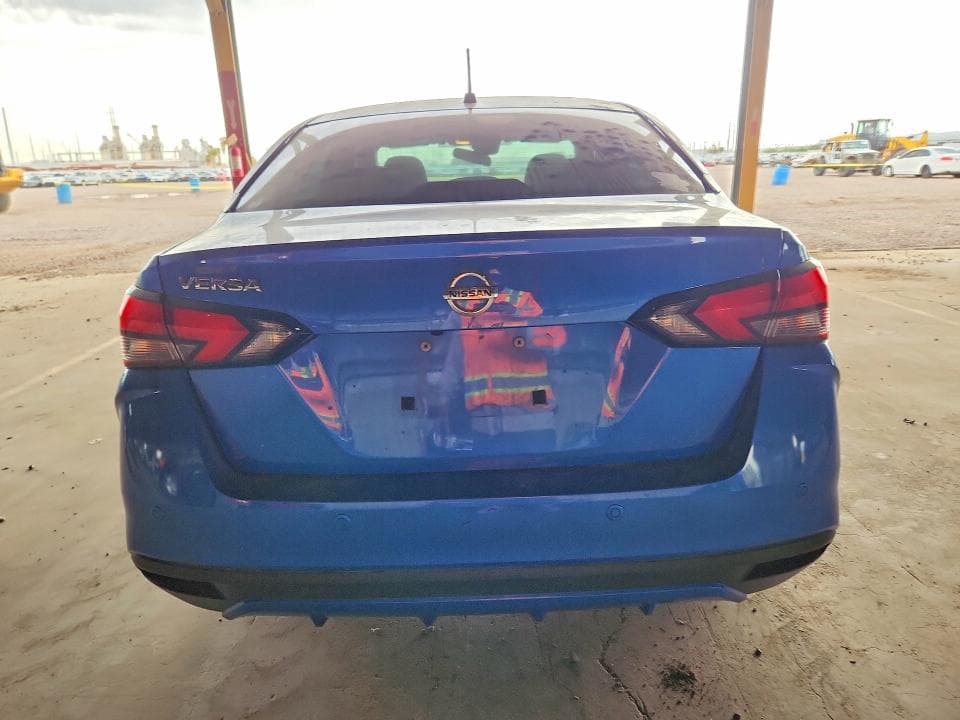 2020 NISSAN VERSA S 6