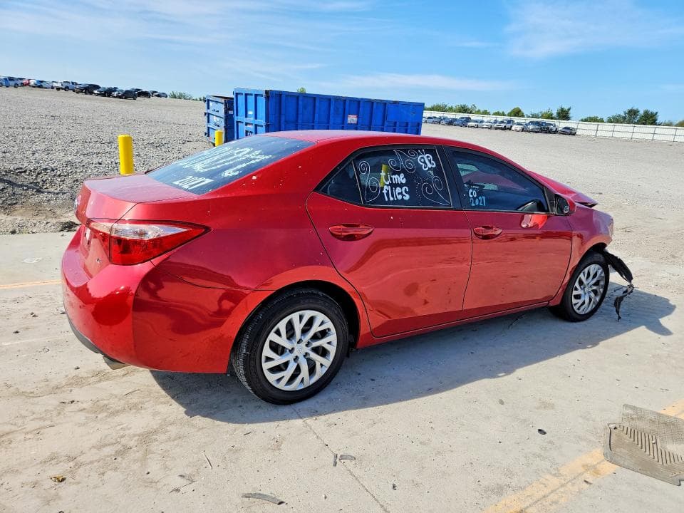 2017 TOYOTA COROLLA LE 3
