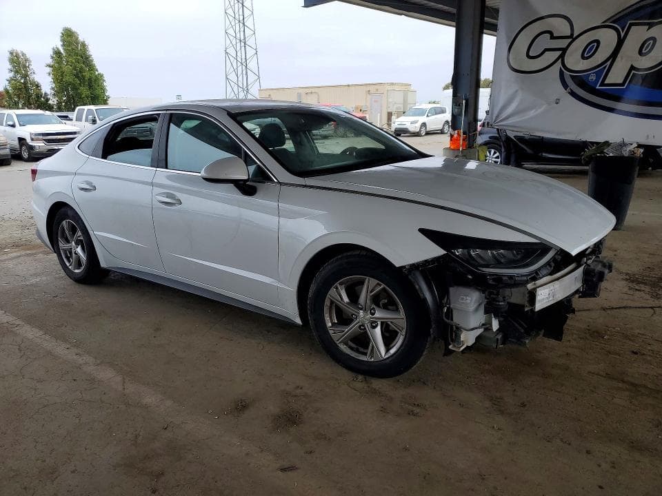 2021 HYUNDAI SONATA SE 4