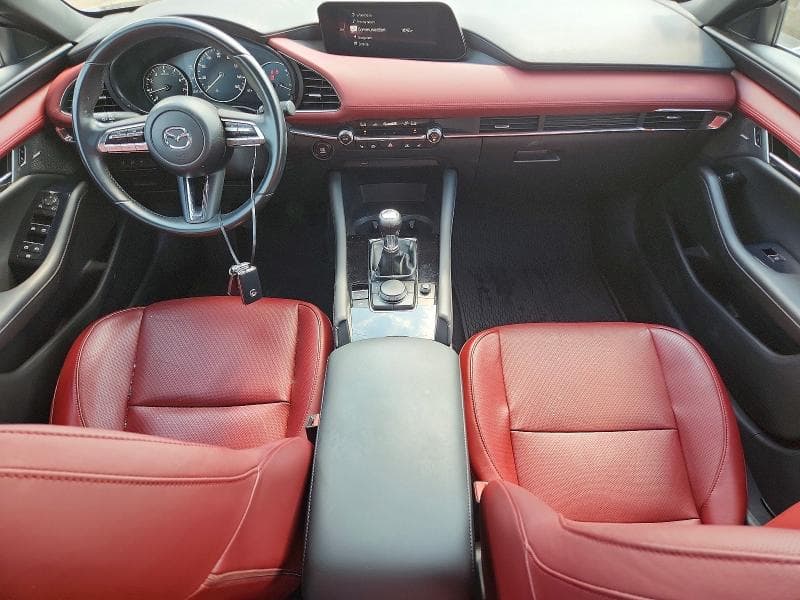 2021 MAZDA 3 PREMIUM 8