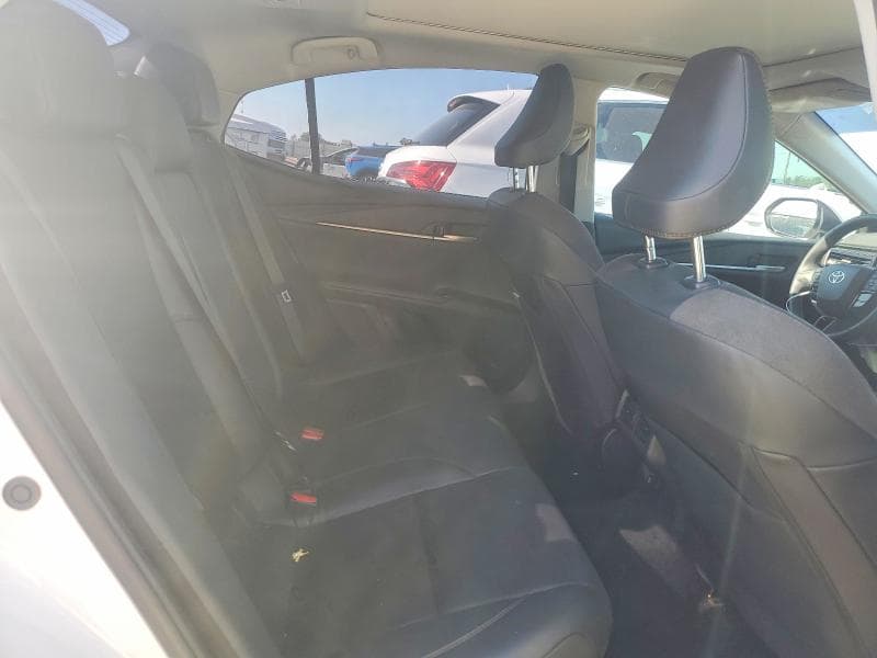 2025 TOYOTA CAMRY XLE 10