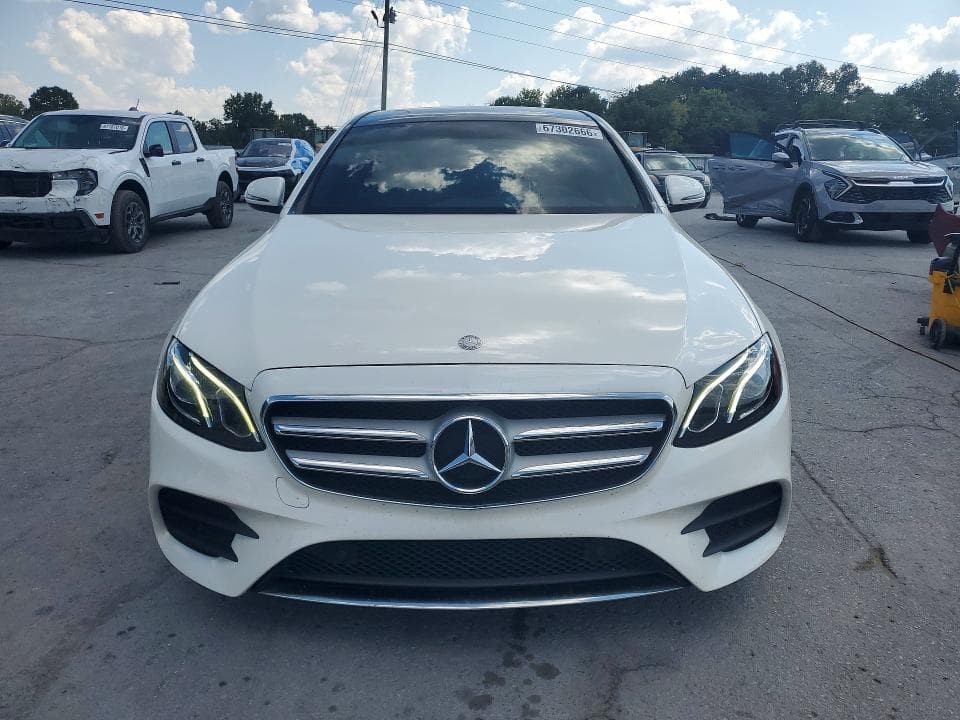2017 MERCEDES-BENZ E 300 5