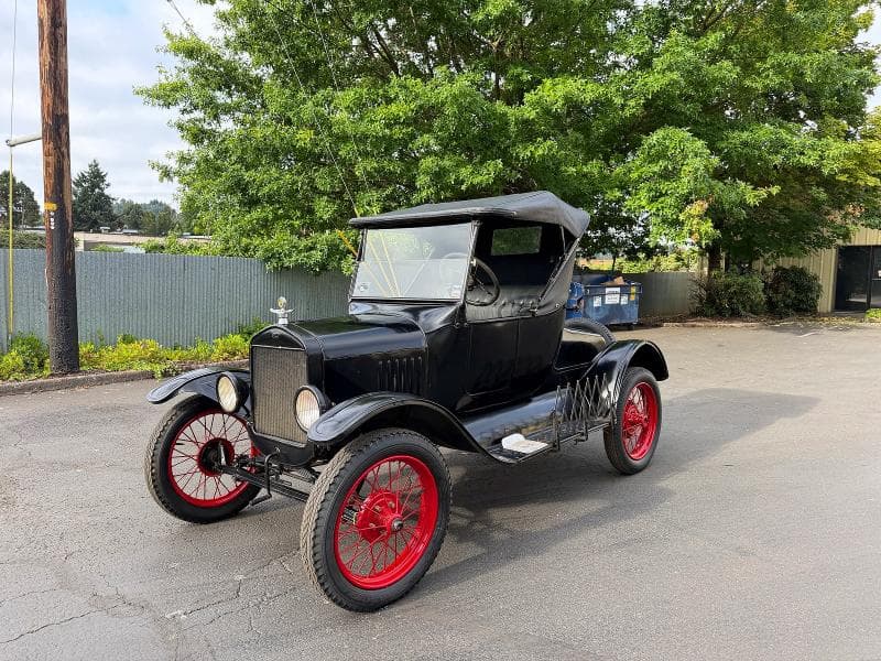 1924 FORD MODEL-T 2