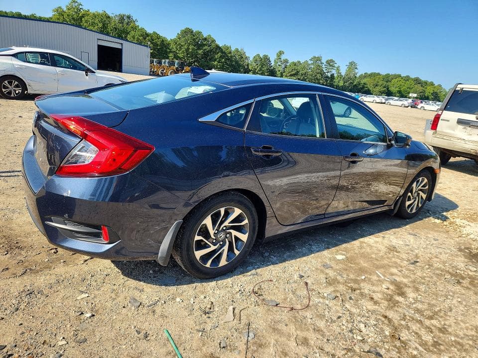 2017 HONDA CIVIC EX 3