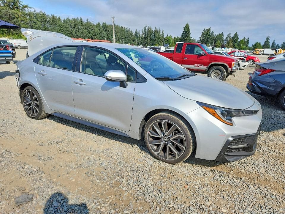 2020 TOYOTA COROLLA SE 4