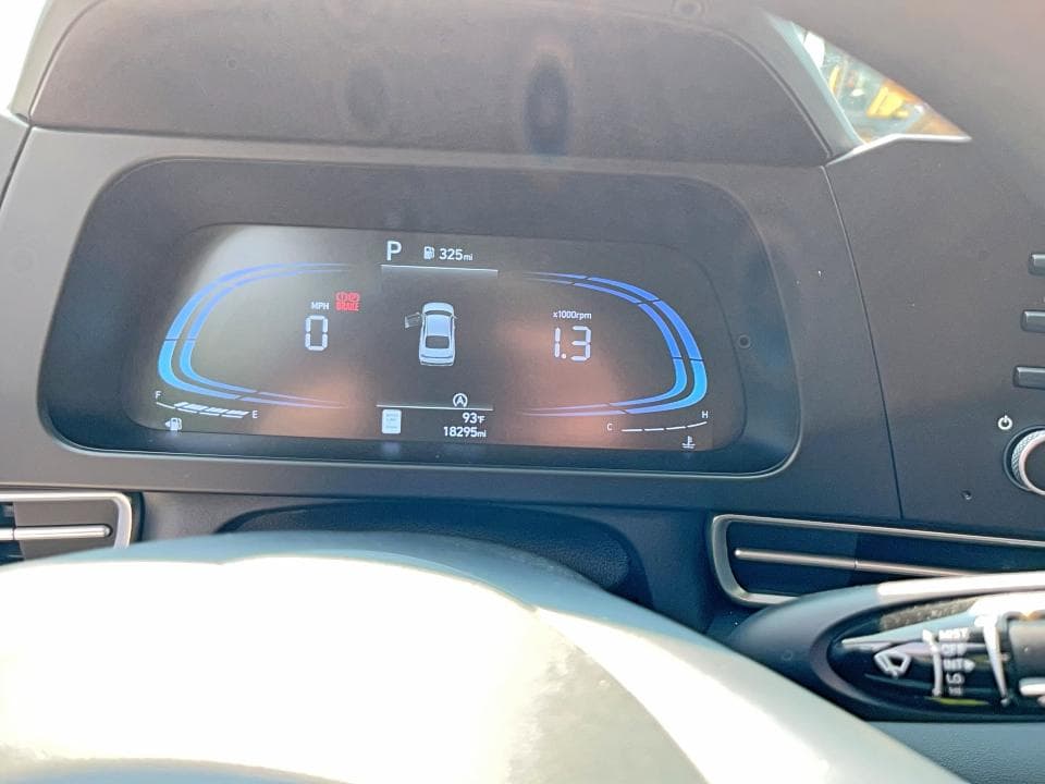 2024 HYUNDAI ELANTRA SE 8
