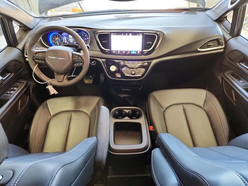 2026 CHRYSLER PACIFICA SELECT 8