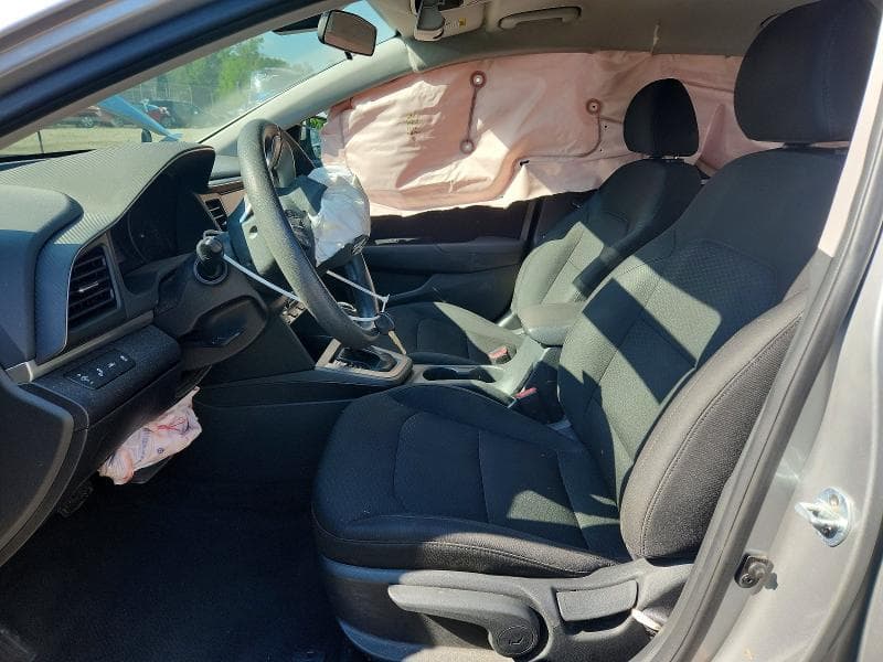 2020 HYUNDAI ELANTRA SEL 7