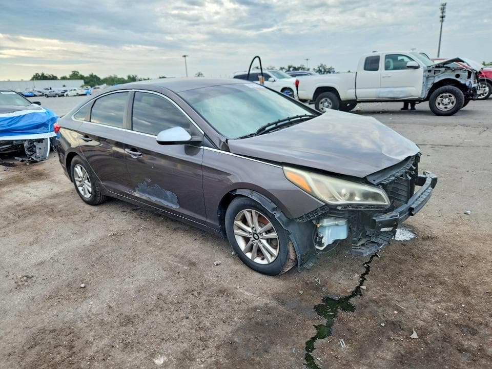 2017 HYUNDAI SONATA SE 4