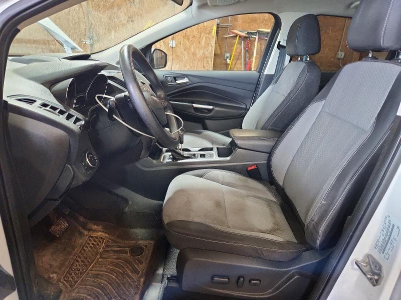 2017 FORD ESCAPE SE 7
