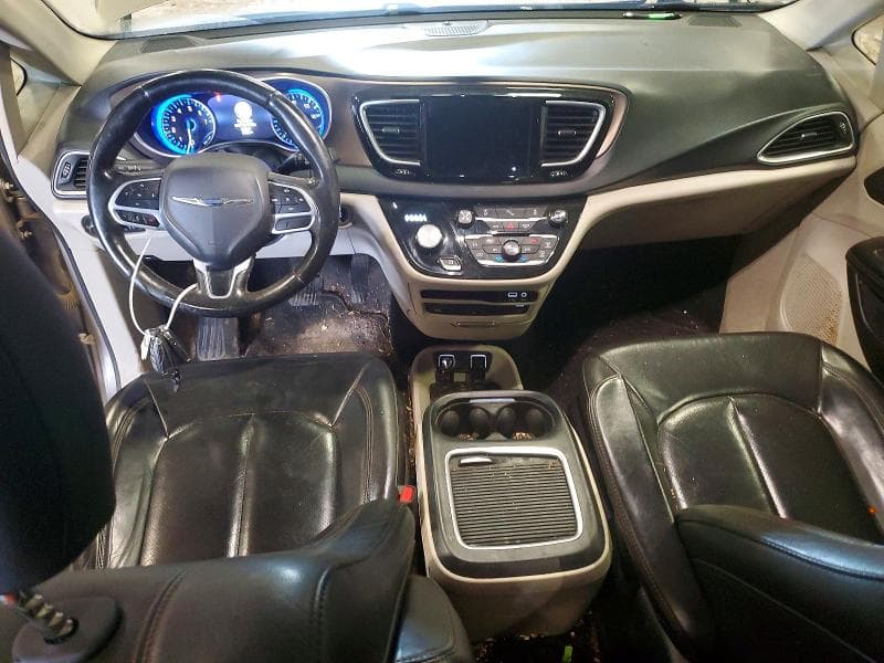 2018 CHRYSLER PACIFICA TOURING L PLUS 8