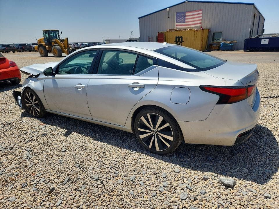 2021 NISSAN ALTIMA SR 2